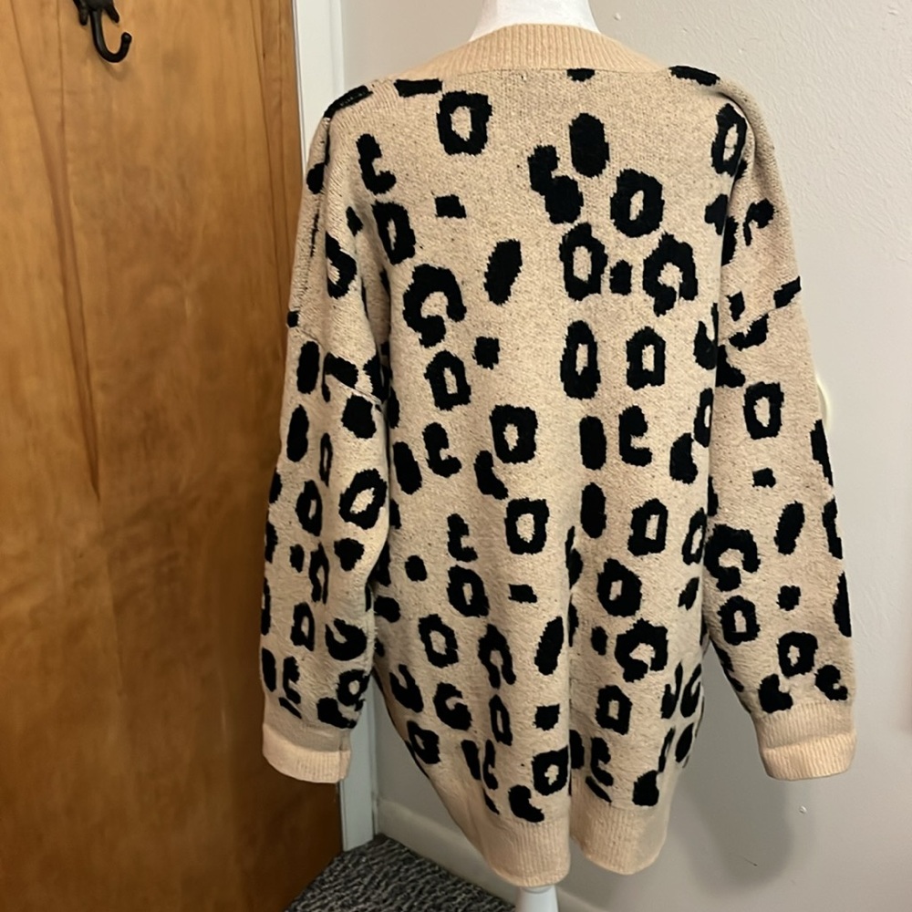 Oversized lightweight sweater - Picture 2 of 5